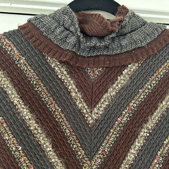 St. John SoCa Striped Cardigan - Picture 16 of 16